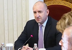 Президентът стартира конституционния часовник с мандат за ГЕРБ СДС в