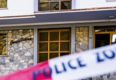 Жак Морети остава в ареста заради риск от бягство и