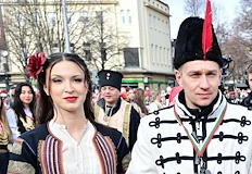 Двойката изненада публиката и журито с непланирана церемония на площадаУчастници