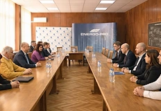 Новата база ще подготвя инженери конкретно за нуждите на компаниятаТехнически