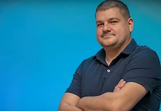 Технологичният предприемач анализира рисковете за работните места и нуждата от