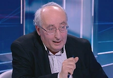 Журналистът определи като конспирация тезата за петрола но предупреди за