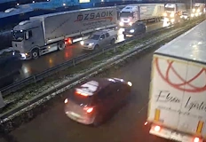 Чакането за преминаване се удължава заради едната активна лента на