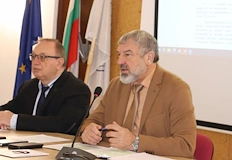 Областният управител алармира за опити за скрито поскъпване на общинските