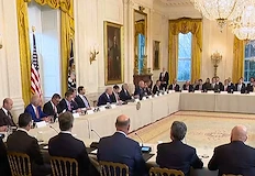 Петролните гиганти са скептични след загубата на активи за милиарди