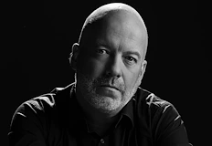 Според писателя е тежък грях ако родителите не отделят нужното