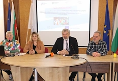 Драгомир Драганов Всяко мълчание за насилието е съучастиеВ 12 училища