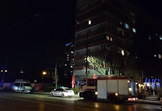 Димът превърна стълбището на блок в квартал Свобода в смъртоносен