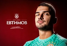 Стражът подписа договор за година и половина и заминава за