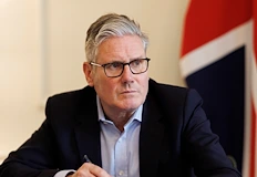 Британският премиер разговаря с Володимир Зеленски преди икономическото си посещение