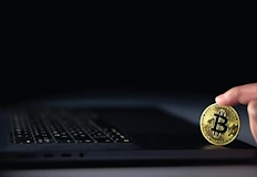 Откриха 650 000 долара в крипто при спецакция по искане