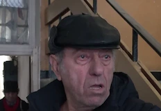 Първи пенсии в евро Хаос забавяне и неработещ банкомат в