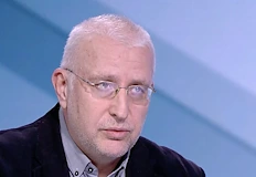 Експерти предвиждат разместване в парламента при нов президентски проектПолитическият пъзел