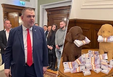 Санкционираният по Магнитски лидер на ДПС НН превърна кабинет в