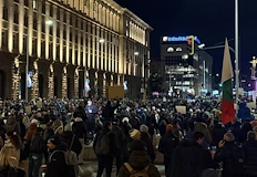 Искат служебна победа чрез 300 промени в Изборния кодексОпитът за