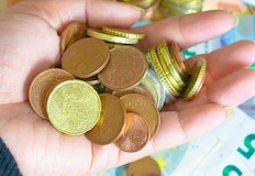 Експерти напомниха че всички емисии и национални монети са валидни