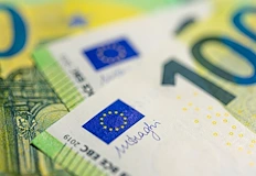 Официално от 00 00 часа днес страната ни е член