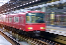 Влак се удари в кран в Мурсия министърът спешно прехвърли