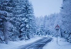 Пътната обстановка се усложнява възможни са аварии в планинските райониСредиземноморски