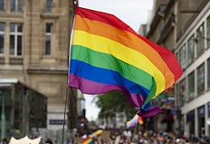 Забраната за пропаганда в училище изостри конфронтацията вместо да реши