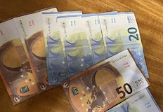 Полицията предупреждава търговците да следят за надписа Prop copy и