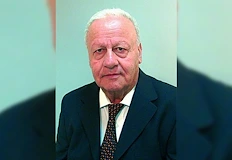 Поклонението пред инженера направил 900 сондажа в Африка ще се