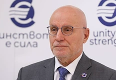 Еврозоната не е награда за политиците а усмирителна риза за