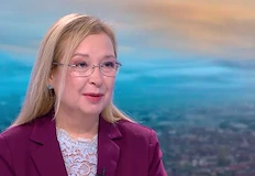 Държавата прехвърля отговорността за спекулата върху пазарните механизми и потребителските