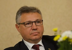 Бившият военен министър алармира за пропуснати икономически ползи и технологични