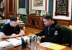 Генералът поема президентската администрация с мандат за засилване на отбраната