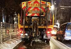 Общината отчете 11 машини на терен гражданите питат защо се