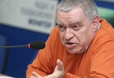 Правната комисия заседава 13 часа в маратон за промени в