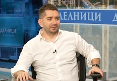 Анализаторът вижда в избора на АПС стратегически ход за дистанциране