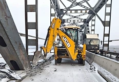 Строителите подготвят трасето за нови бетонни панелиАгенция Пътна инфраструктура АПИ