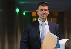 От формацията на Ивелин Михайлов виждат институционален чадър над нападателитеПартия