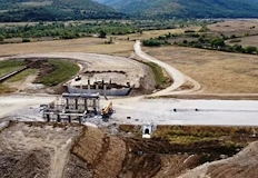 Прекратена обществена поръчка заплашва да отложи отчуждаването на имоти и