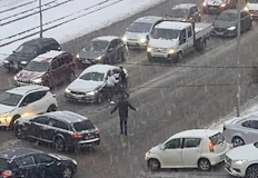 Агресивен шофьор извади бухалка в центъра на блокирана СофияНервите на