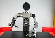 Автомобилният гигант планира внедряването на десетки хиляди роботи тествайки границите