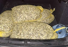 Нарушителят е драгирал морското дъното за бяла мидаСлужители на Гранична