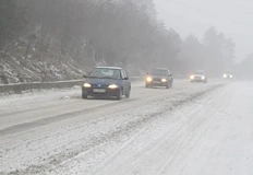 Силни ветрове ще предизвикват навявания в Източна БългарияСиноптичната обстановка в
