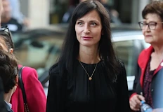 Тя поема ресора по комуникация и информация от 1 мартБившият