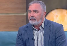 Здравният инспектор съветва да не чакаме пред лекарските кабинетиПикът на