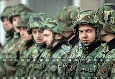 Некомплектът в армията под риск заради замразени конкурсиПолитическата нестабилност в