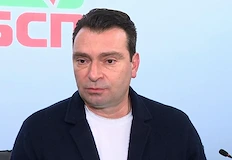 Левицата призна за конституционни еквилибристики на фона на вътрешен разпад