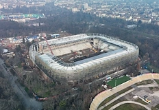 12 сензора и вентилационна система ще се грижат за тревното