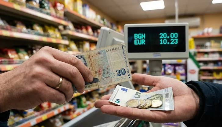 Клиентите плащат предимно в левове, докато онлайн банкирането остава блокирано Клиентите плащат предимно в левове, докато онлайн банкирането остава блокирано