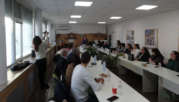 Началници на РУО от три области обсъдиха бъдещето на професиите Началници на РУО от три области обсъдиха бъдещето на професиите