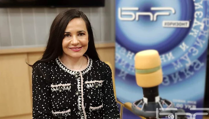 Футурологът предупреди за криза на истината и засилен авторитаризъм Футурологът предупреди за криза на истината и засилен авторитаризъм