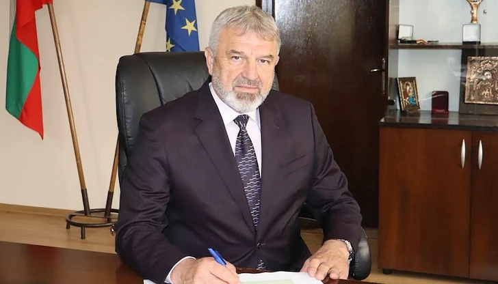 Областният управител призова за лична отговорност и институционална дисциплина през новата година Областният управител призова за лична отговорност и институционална дисциплина през новата година