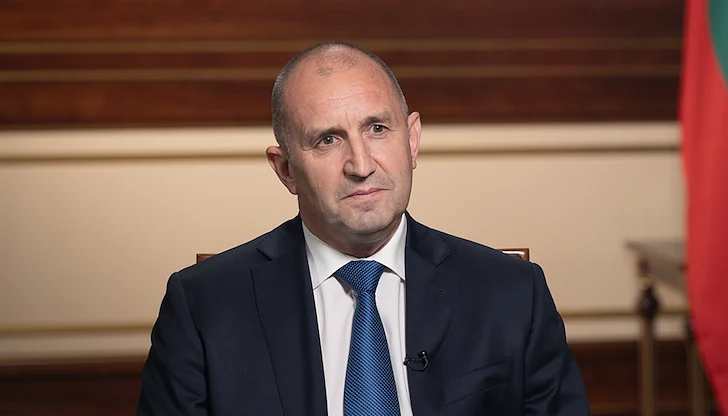 Президентът пожела възстановяване на стотиците ранени в бар "Le Constellation" Президентът пожела възстановяване на стотиците ранени в бар "Le Constellation"